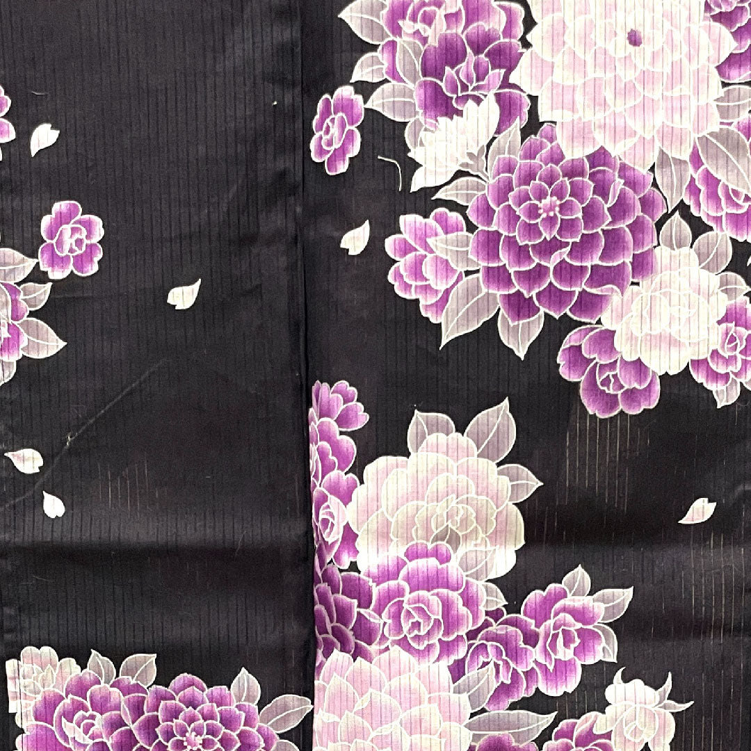 浴衣 菊 薔薇 木綿 Sランク 単衣 身丈165.5cm 裄丈66.5cm 黒系 1118001372510