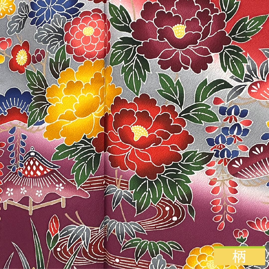 振袖 正絹 Sランク 身丈157.5cm 裄丈65.5cm 袷 紅赤色（べにあかいろ） 京紅型 吉祥文様 松 桜 赤系 1113002312312