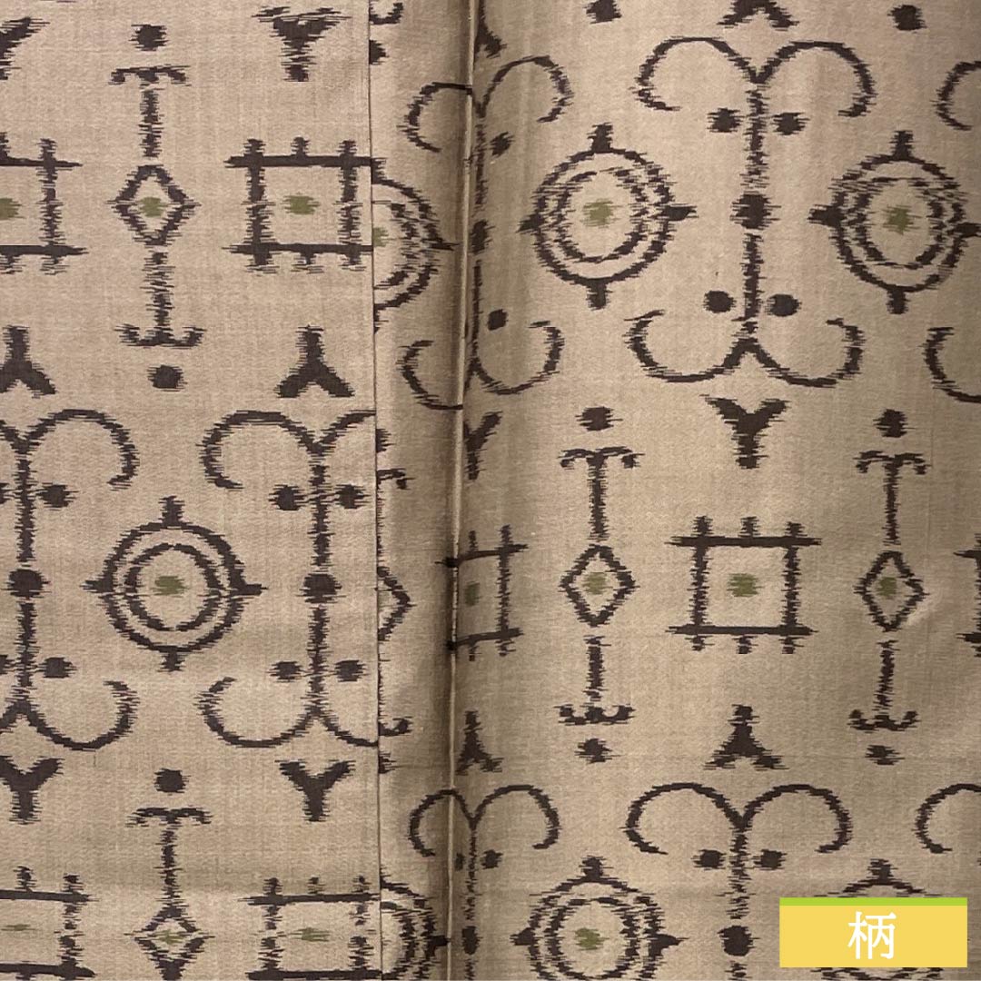 紬 正絹 Sランク 身丈148.5cm 裄丈62.5cm 遠州鼠色（えんしゅうねずいろ） 抽象模様 袷 ベージュ系 1116004382125
