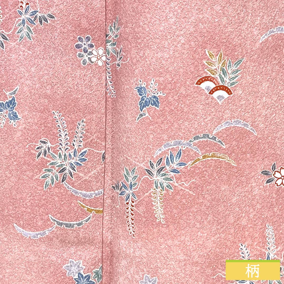 小紋 ポリエステル 身丈165cm 裄丈64cm 袷 一斤染色（いっこんぞめいろ） 洗える着物 草花 Sランク ピンク系 1115005182513