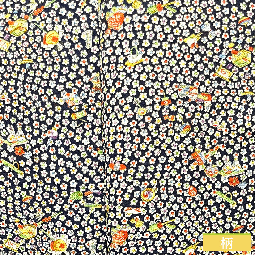 小紋 正絹 身丈152cm 裄丈60.5cm 袷  吉祥文様 しつけ糸付き 未使用品  Sランク 黒系 1115003822210
