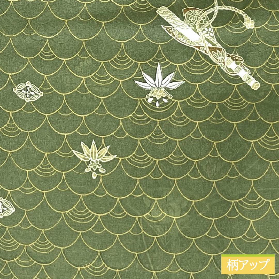 小紋 ポリエステル 身丈169cm 裄丈64.5cm 袷 仏手柑色（ぶしゅかんいろ） 洗える着物 笛 古典柄 Sランク 緑系 1115005462519