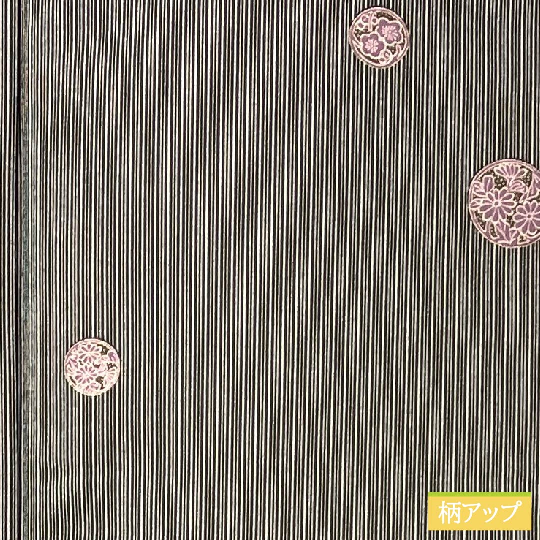 小紋 ポリエステル 身丈163.5cm 裄丈65.5cm 袷 黒鼠色（くろねずいろ） 縞 花柄 洗える着物 Aランク 黒系 1115006023410