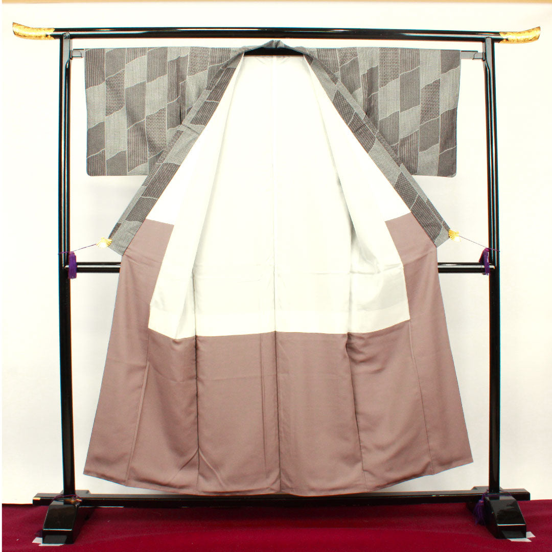 紬 身丈154.5cm 裄丈65cm 洗える着物 幾何学模様 ポリ Sランク 袷 茶系 1116002262214