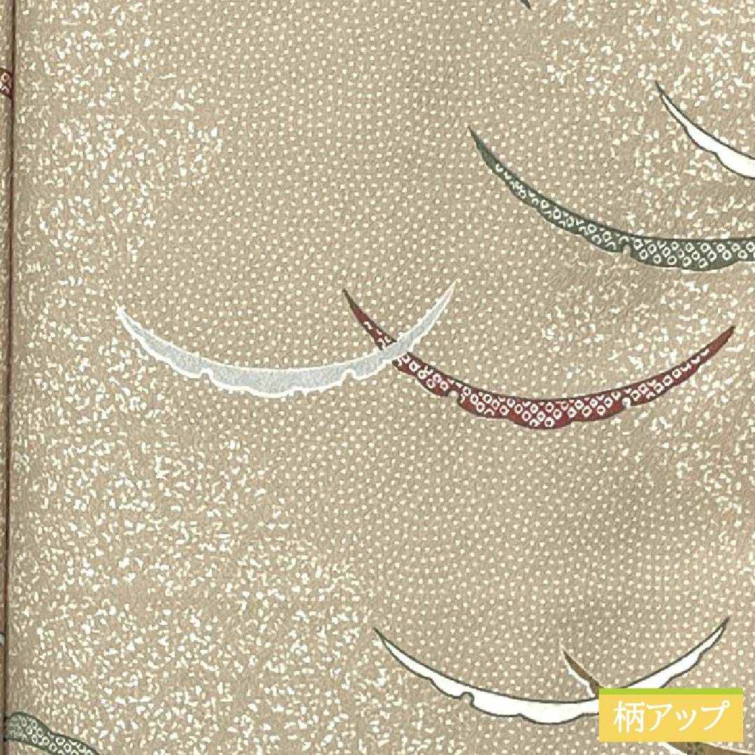 小紋 ポリエステル Aランク 身丈155.5cm 裄丈63cm 袷 胡桃色（くるみいろ） 露芝 背抜き仕立て 洗える着物 ベージュ系 1115007123325