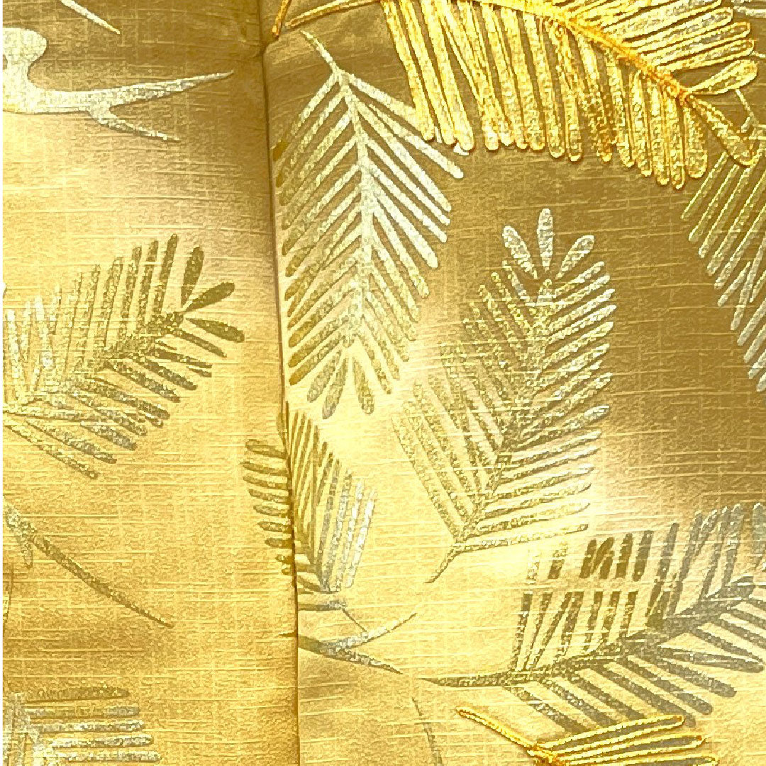 Homongi (formal kimono) Length 158.5cm Sleeve length 65cm Agarwood brown Gold leaf finish Pine needles Pure silk S rank Yellow 1112002562323