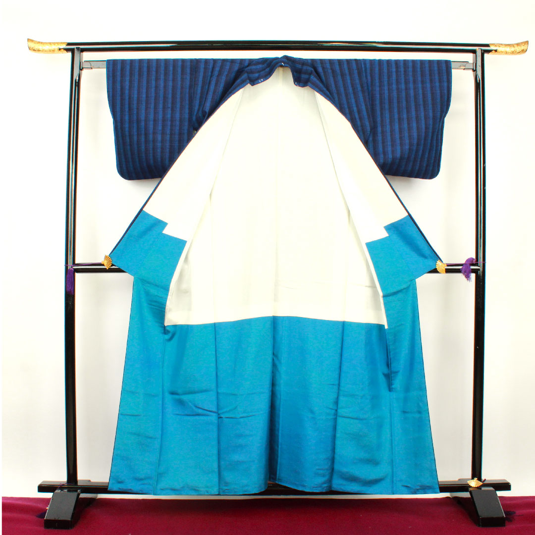 紬 身丈158.5cm 裄丈62.5cm 真綿 縞 正絹 Aランク 袷 紺系 1116002113318