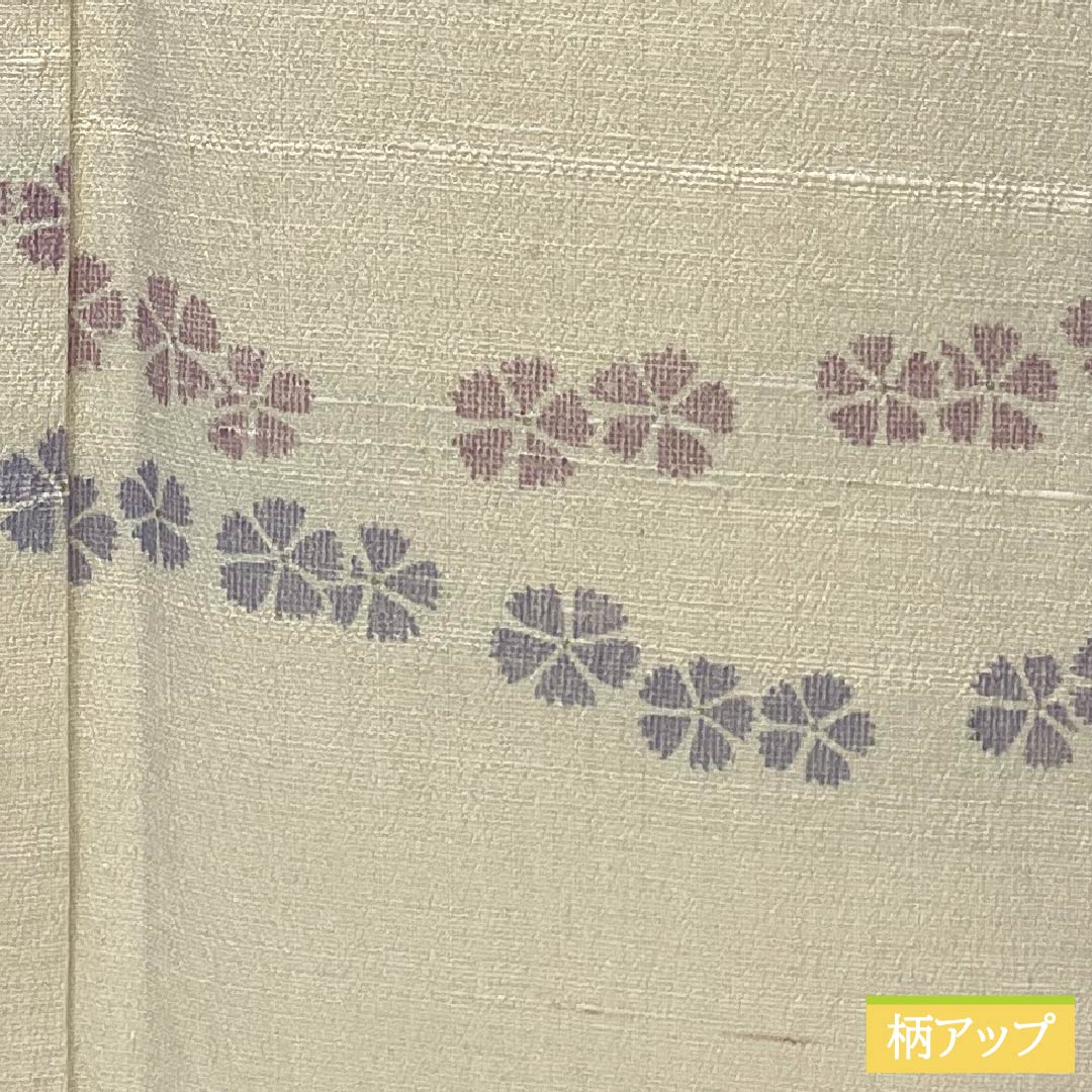 小紋 正絹 Aランク 身丈154.5cm 裄丈63.5cm 袷 薄卵色（うすたまごいろ） 花 紬地 パールトーン加工 クリーム系 1115006913215