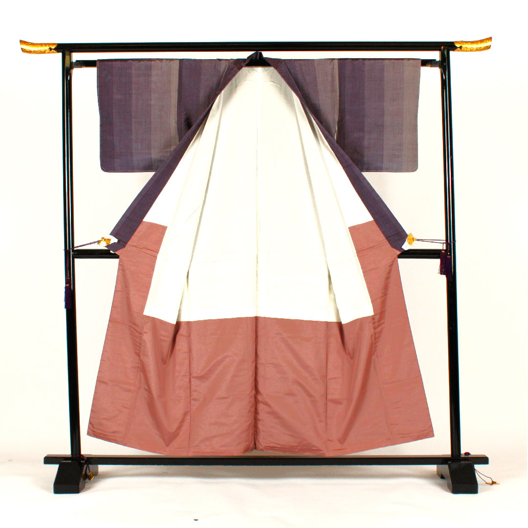 紬 身丈155cm 裄丈63cm 縞模様 手織り 正絹 Sランク 袷 紫系 1116000992320