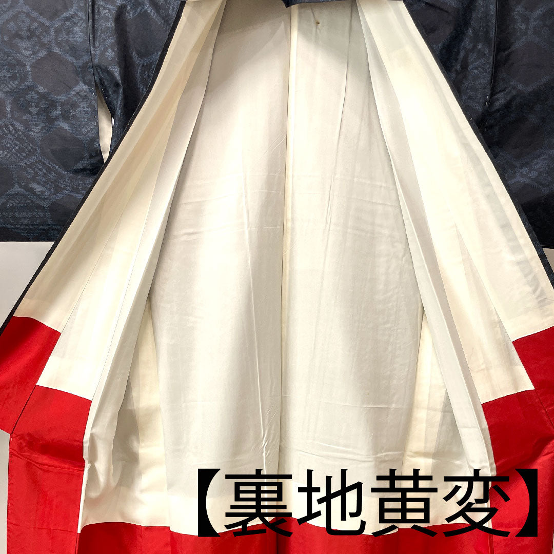 大島紬 身丈160cm 裄丈65.5cm 濃紺色 緯総絣 亀甲 正絹 Aランク 袷 紺系 1116002613418
