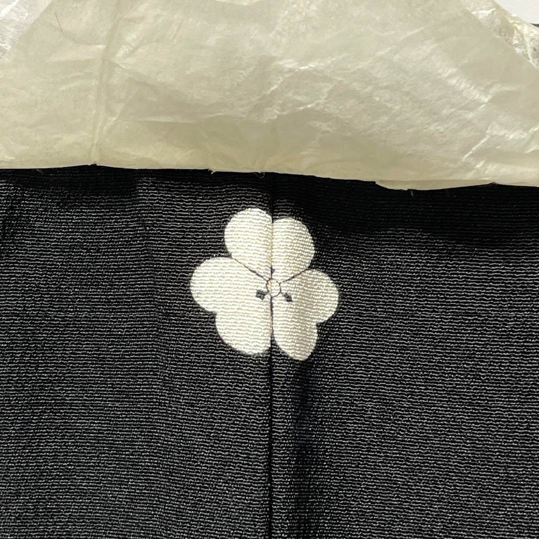 黒留袖 正絹 Sランク 身丈165cm 裄丈65.5cm 袷 京友禅 五つ紋 片喰 吉祥文様 鶴 牡丹 五つ紋 黒系 1111002062510