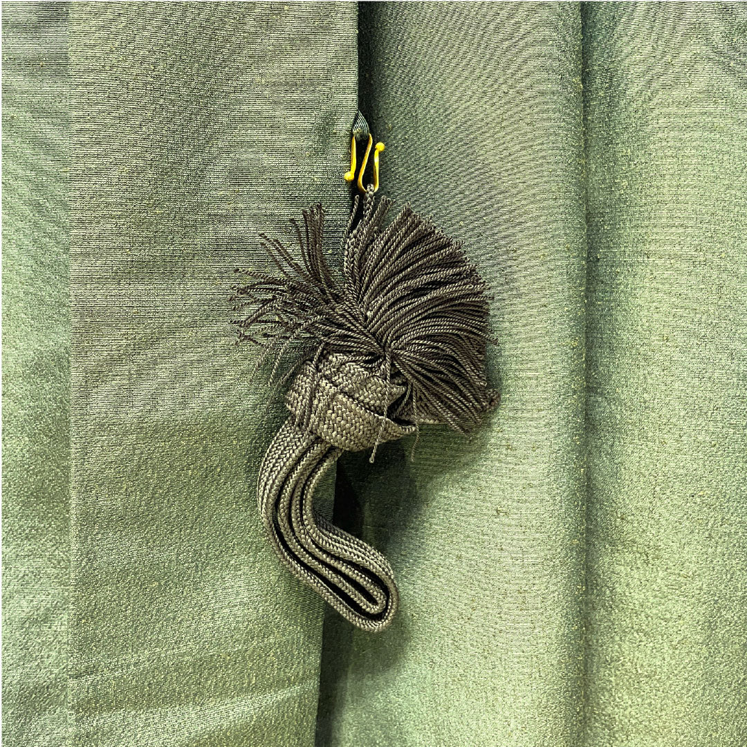 男物 正絹 Sランク 身丈88cm 裄丈66cm 錆鉄色（さびてついろ） 紬地 緑系 1119001642119