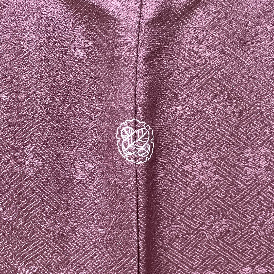 訪問着 正絹 Sランク 袷 身丈155.5cm 裄丈63cm 滅紅色（めっこういろ） 京友禅 縫い紋 雪輪に違い鷹の羽 菊 萩 紫系 1112006812320