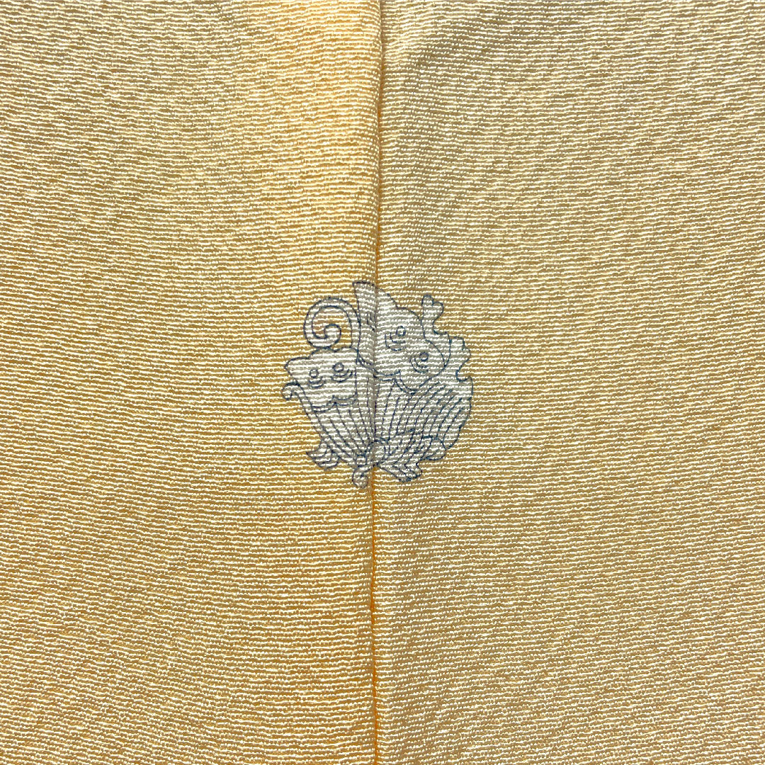 訪問着 正絹 胴抜き 身丈158cm 裄丈66.5cm 薄柑子色（うすこうじいろ） 刺繍 草花模様 一つ紋 揚羽蝶 付下げ Sランク 橙系 1112005602326