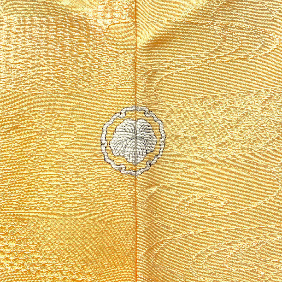 色無地 正絹 身丈160.5cm 裄丈65cm 薄柿色（うすがきいろ） 一つ紋 雪輪に蔦 しつけ糸付き 袷 Sランク 橙系 1114001642426