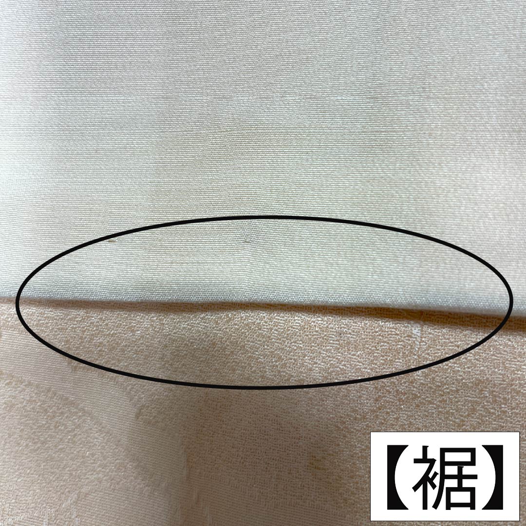 色無地 正絹 Bランク 身丈158.5cm 裄丈63cm 薄肉色（うすにくいろ） 雪輪露芝 一つ紋 違い鷹の羽 袷 橙系 1114002944326