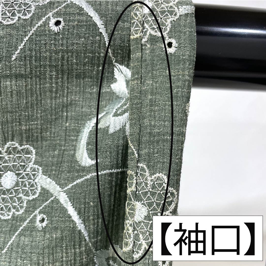 夏物 ポリエステル 小紋 Aランク 身丈159.5cm 裄丈68.5cm 青柳鼠色（あおやぎねずいろ） 刺繍 花柄 紗 緑系 1132006253319