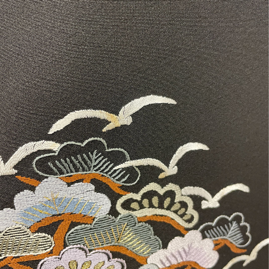 黒留袖 身丈155cm 裄丈63cm 袷 蘇州刺繡 正絹 Aランク 五つ紋 黒系 1111000103310