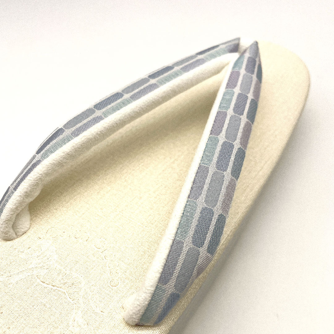 （新品未使用品）カレンブロッソ カフェ草履 Lサイズ 白系 NEWランク 1122000881411