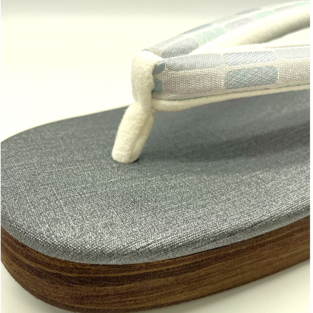 （新品未使用品）カレンブロッソ カフェ草履 Lサイズ グレー系 NEWランク 1122000381422