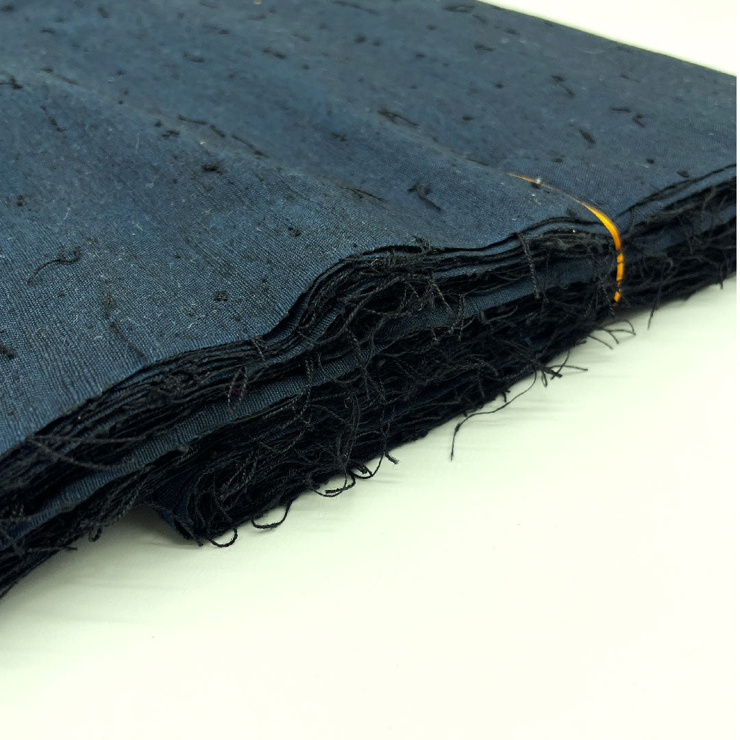 Men's cloth, pure silk, Yuki Tsumugi and Hige Tsumugi ensemble, S rank, navy blue, 1130000162918