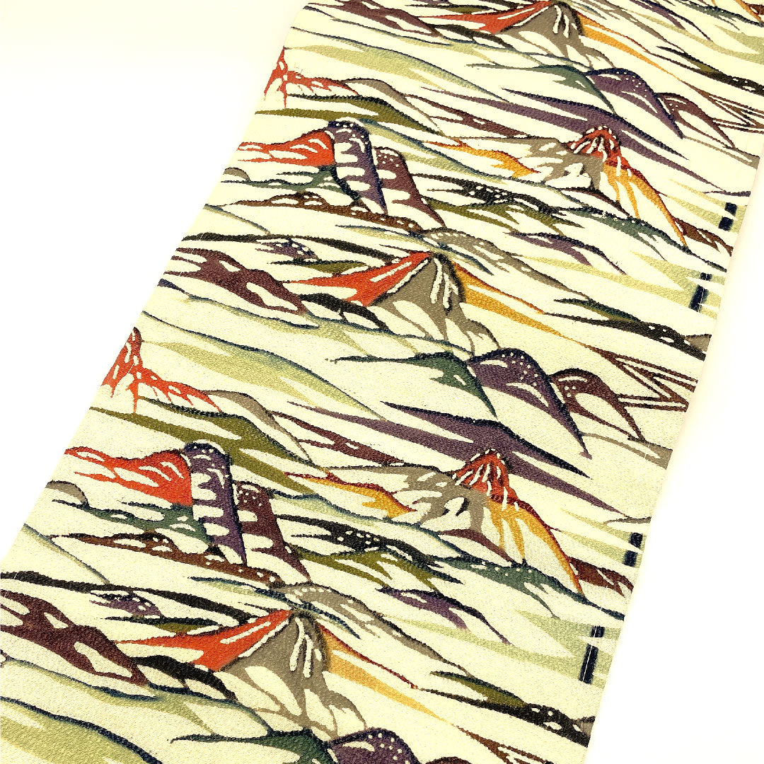 名古屋帯 山 京紅型 ちりめん 帯丈353cm 正絹 Sランク 六通 カジュアル 白系 1124000952311  名古屋仕立て