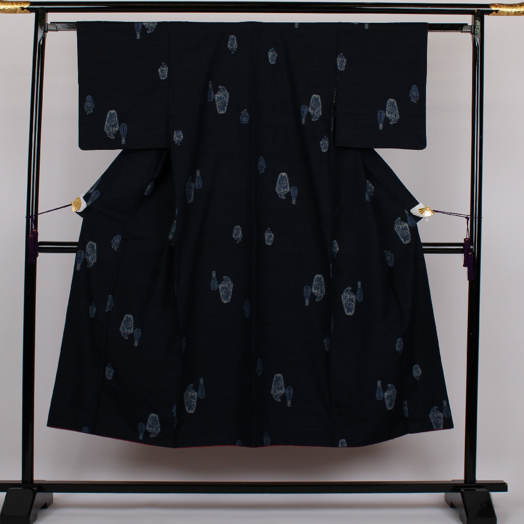 紬 身丈146cm 裄丈59.5cm 花瓶 正絹 美品 袷 紺 1116000143118
