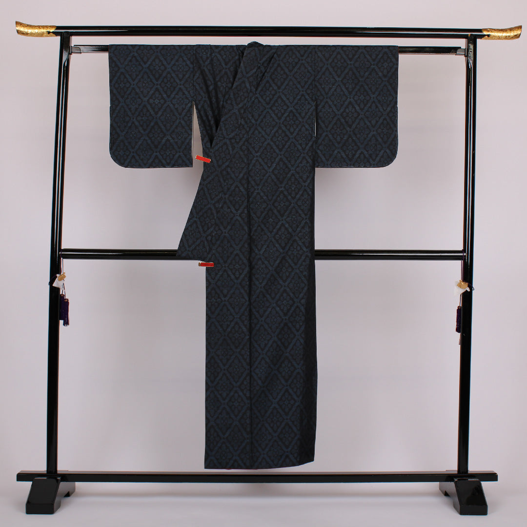 大島紬 身丈152cm 裄丈61cm 割付文様 正絹 美品 袷 紺 1116000303218